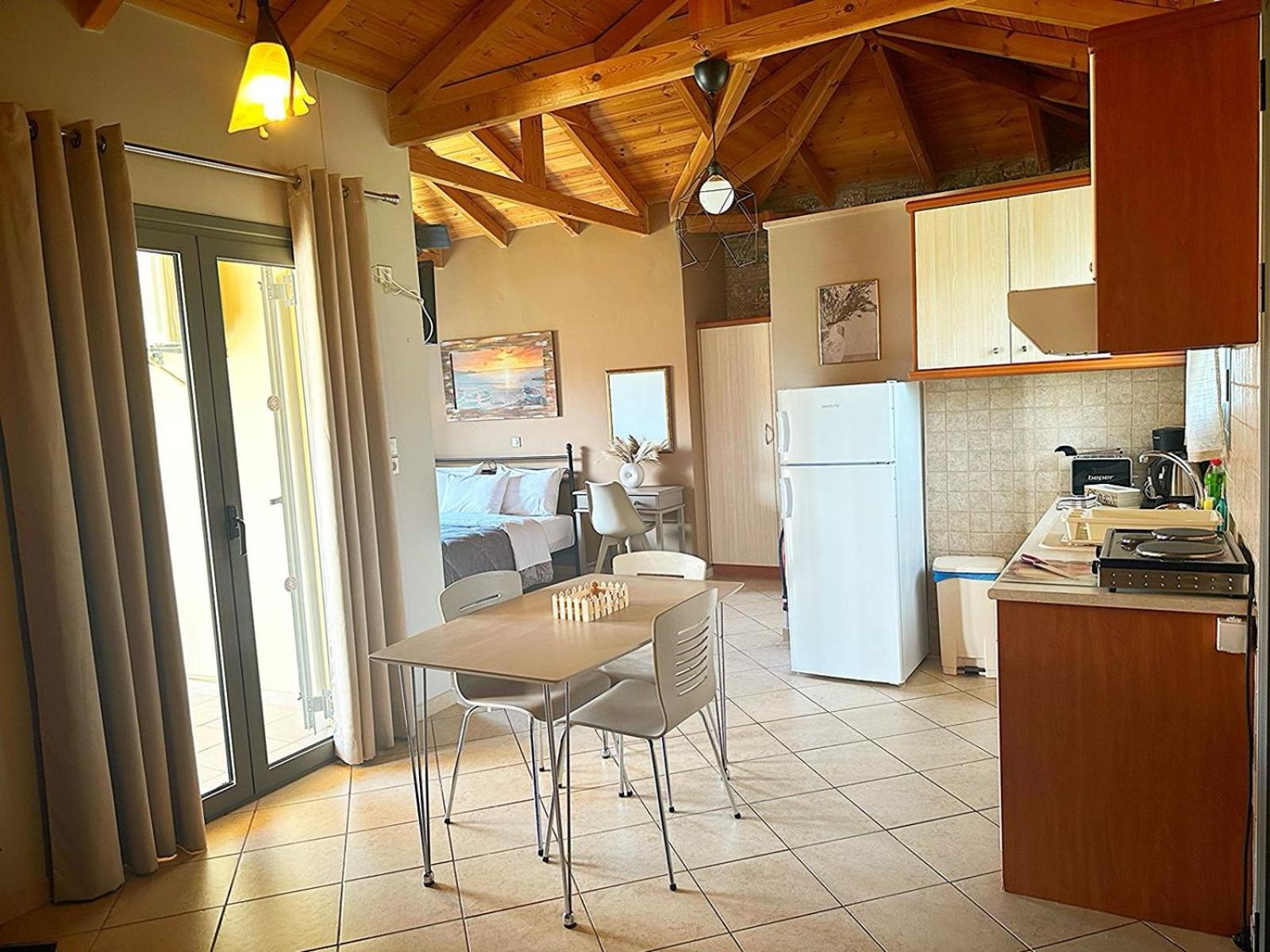 Finikes Apartments Stoúpa Extérieur photo