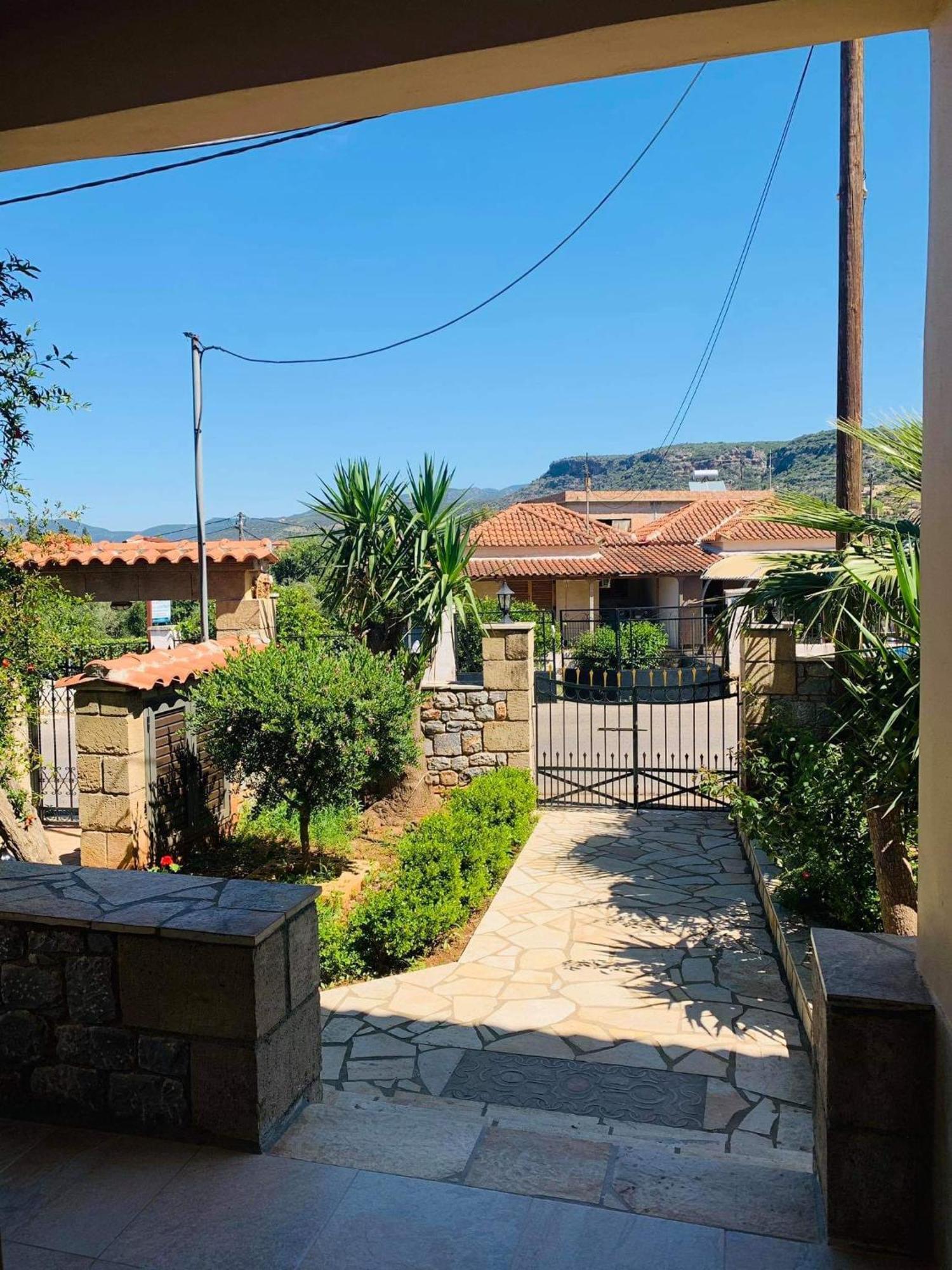 Finikes Apartments Stoúpa Chambre photo